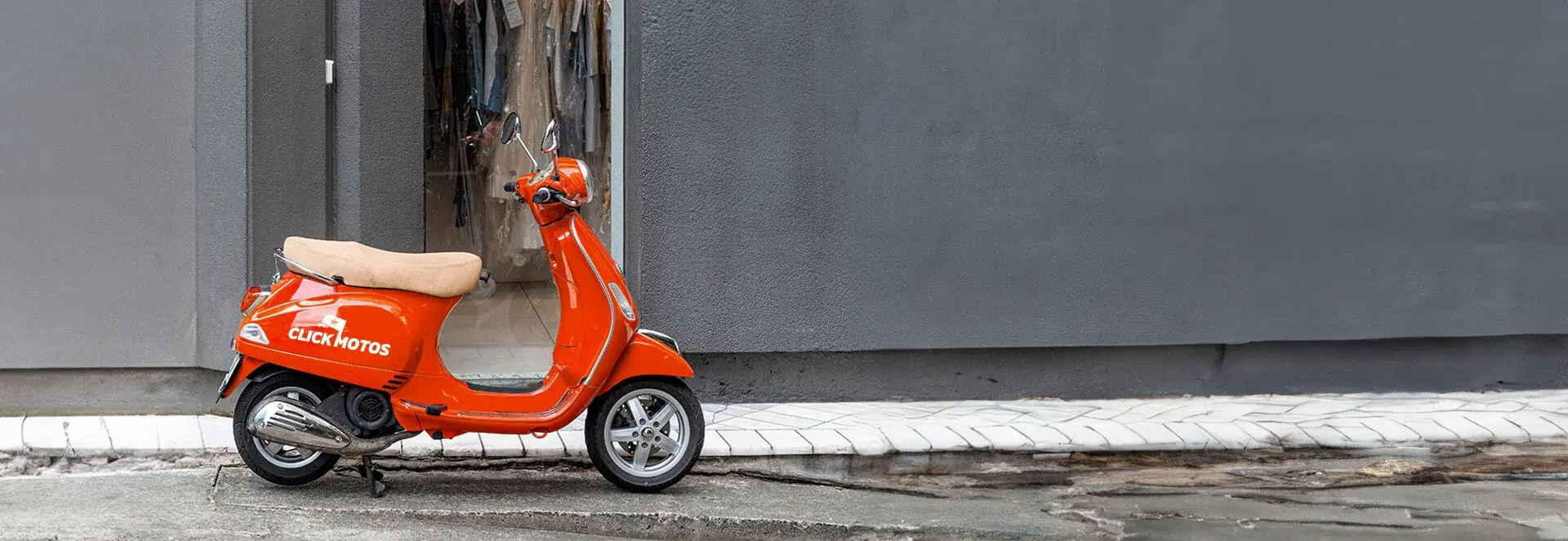 Günstiger Motorradverleih in Valencia